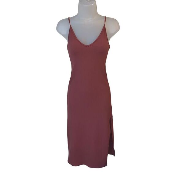 Abercrombie & Fitch Soft Collection Ribbed Seamless Side Slit Midi Dress - Picture 3 of 12
